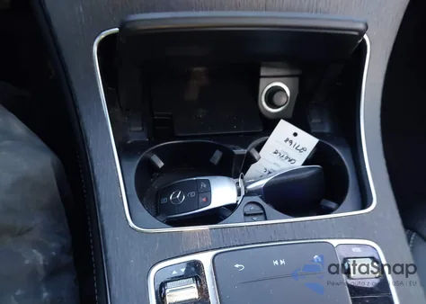 2020 Mercedes-Benz Glc 300 4Matic from USA, damaged, VIN W1N0G8EB8LF796611